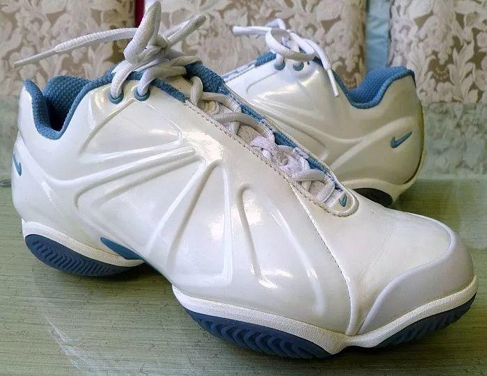 aj1莆田正品 成就网球鞋领域的air jordan,nike 看上了阿加西哪一点?