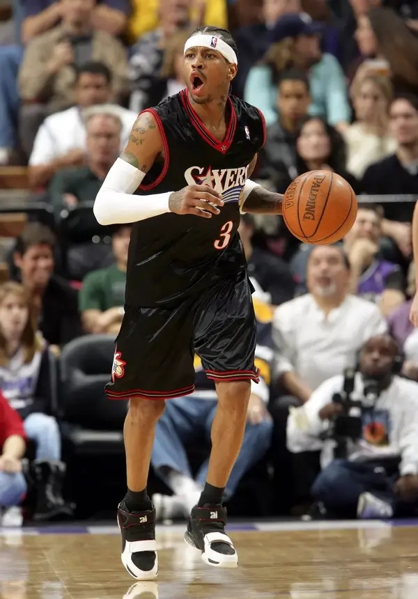 艾弗森与reebok联手打造的question和answer双签名鞋战略收获粉丝无数